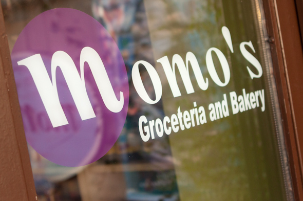 Momo's Groceteria & Bakery