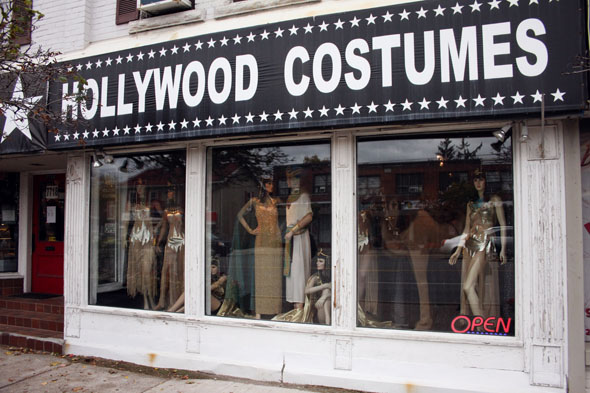 Hollywood Costumes