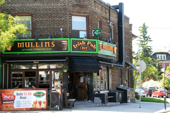 Mullins Bar Chicago Il