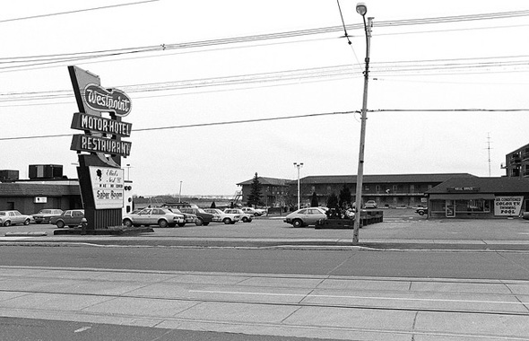 What motels used to look like in Toronto