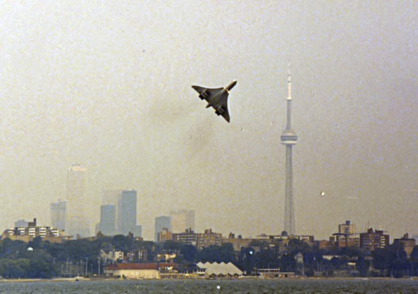 20140509-Concorde-Toronto-ed.jpg
