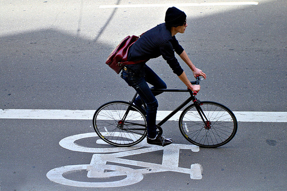 2014610-bike-lane-toronto.jpg