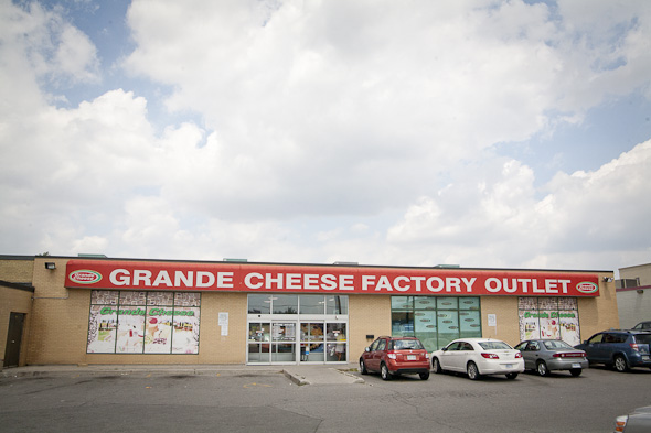 Grande Cheese Factory Outlet