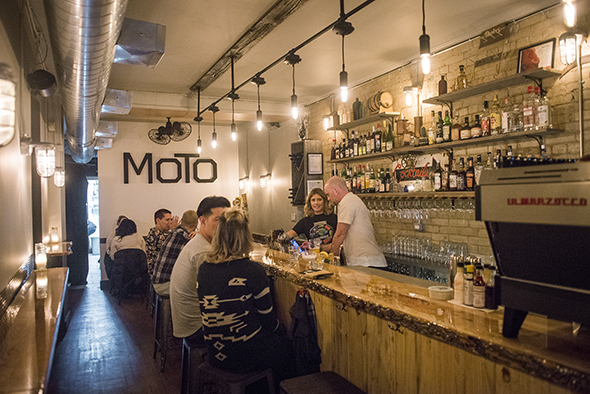 Moto Cafe Snack bar Toronto