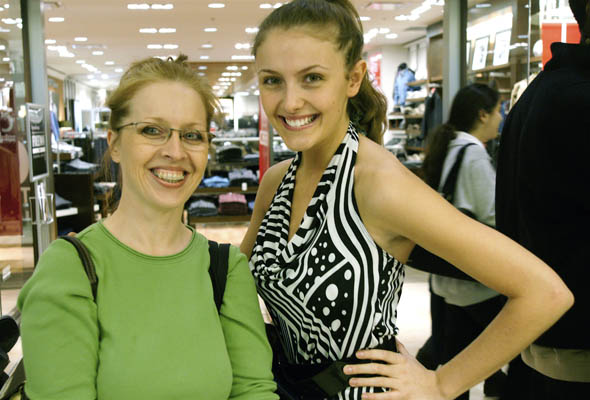 Canada's Next Top Model auditions in Toronto's Fairview Mall brought out a young woman and her mom