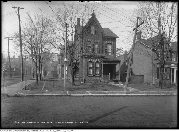Corner of Howard Street and Glen Road from 1914