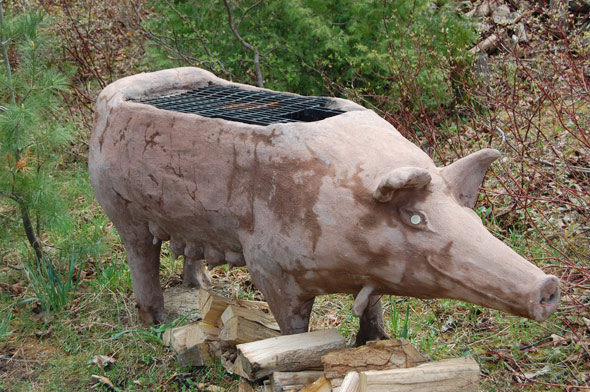20100509 - Outdoor Pig Grill.jpg