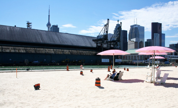 Sugar Beach with Redpath Sugar Refinery and Skyline in background