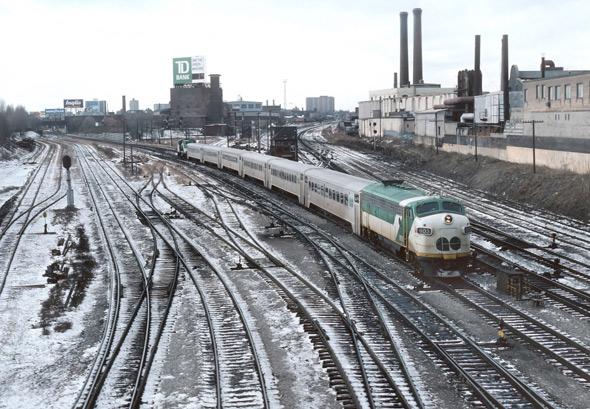 1980s trains toronto