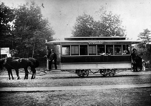 201111-Horse_drawn_streetcar_Toronto_1885.jpg