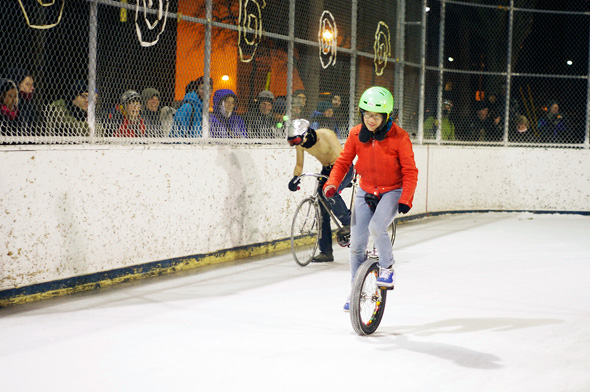 2011214-ice-race-unicycle.jpg