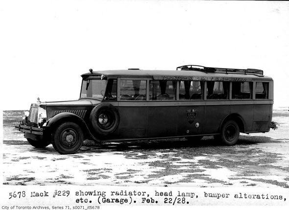2011513-mack-bus-229-1928.jpg