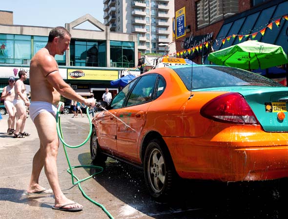 Nude Car wash