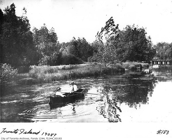 2011719-Island-rowing-1908-lagoon-f1244_it0183.jpg