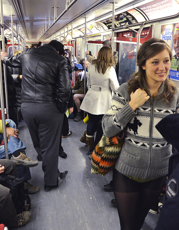 20120109-No-Pants-Subway-Ride-2012--4486-HQ.jpg