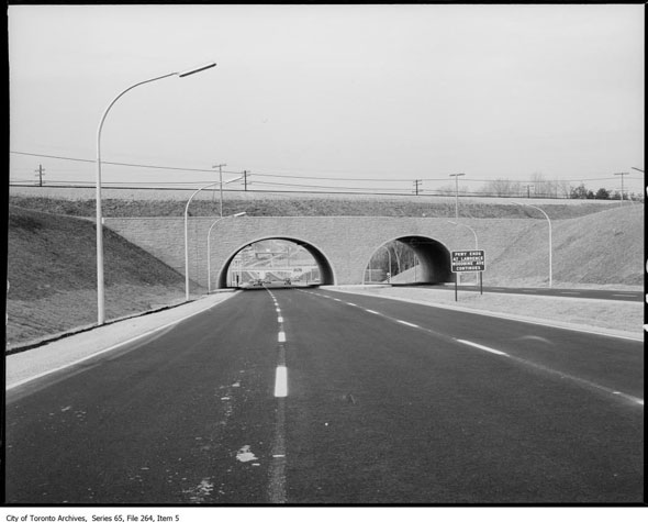 toronto don valley parkway