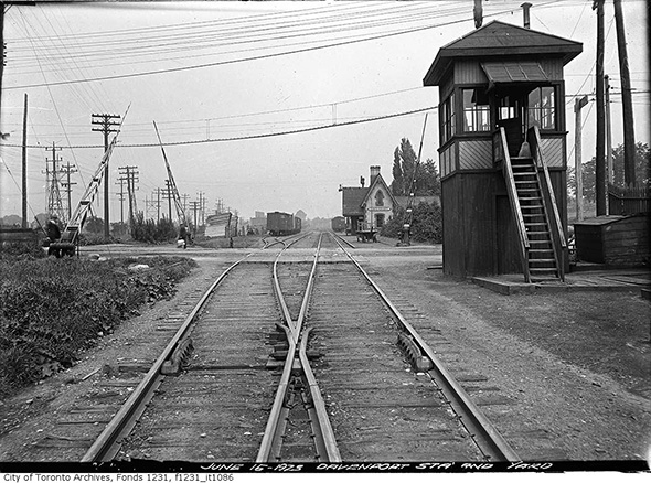 2013913-dav-station-caledonia-1923.jpg