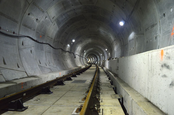 toronto subway tunnel