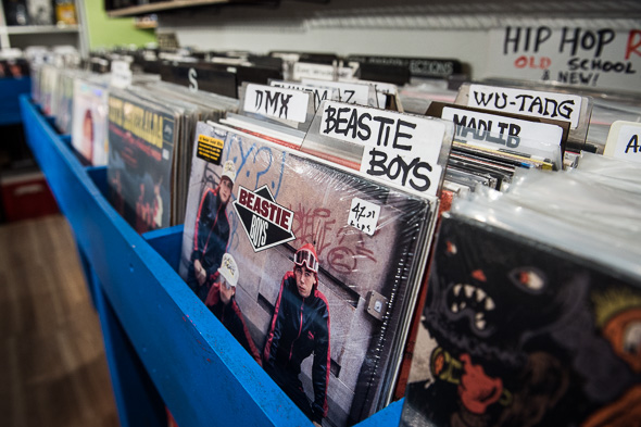 vinyl record stores toronto